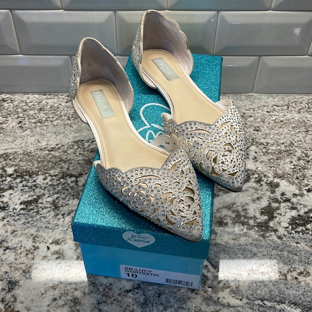 Betsy Johnson Ivory Satin Flats